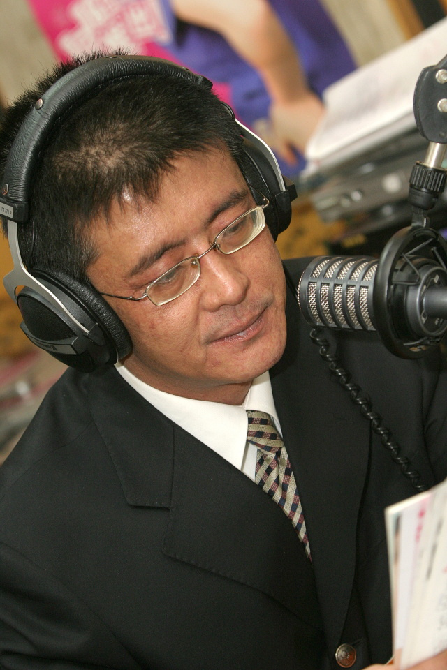 广州收音机讲故事的频道 开始广播前一句话