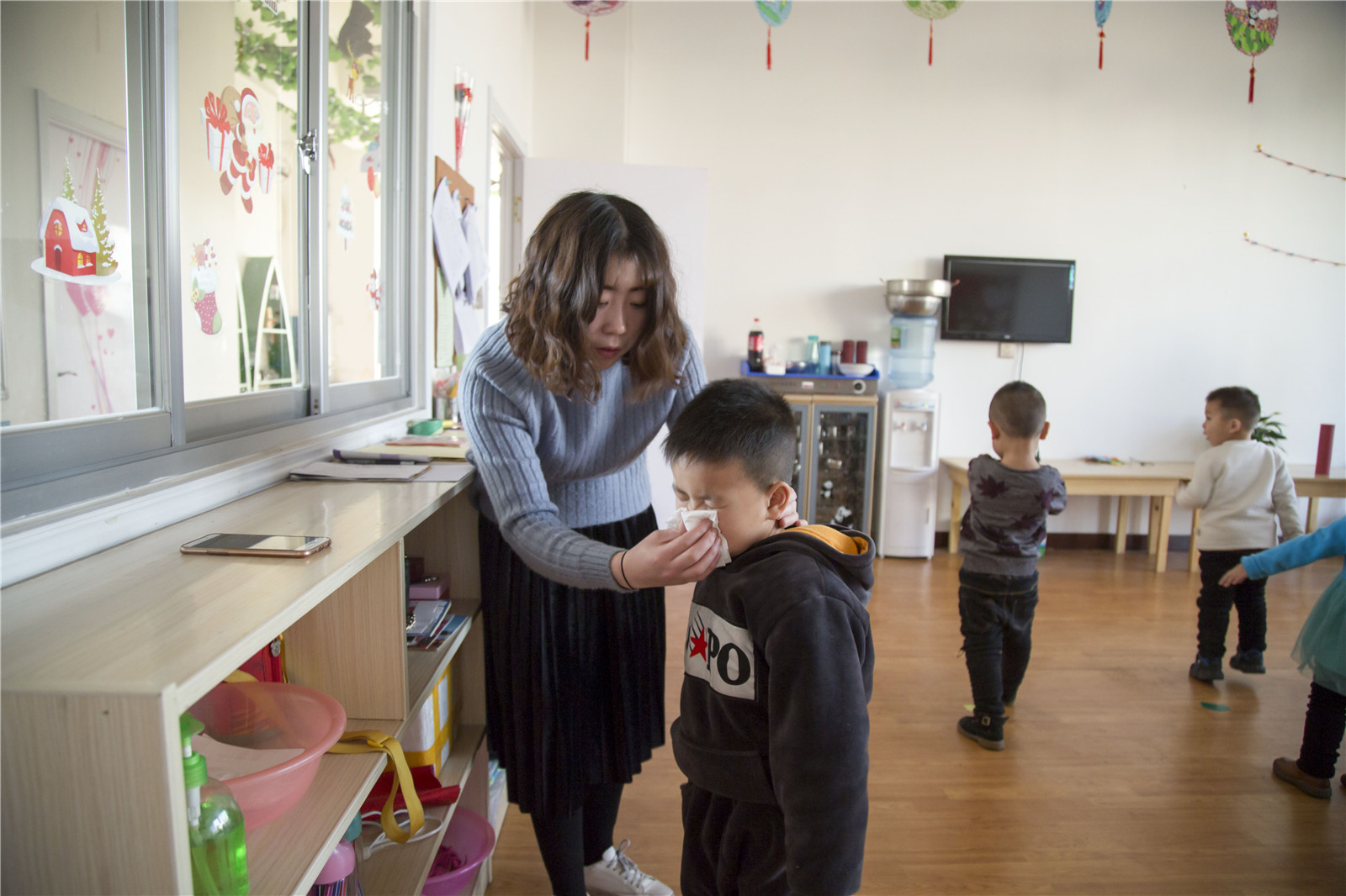 揭内幕:原来真实的幼儿园老师竟是这样,除了累,更不能