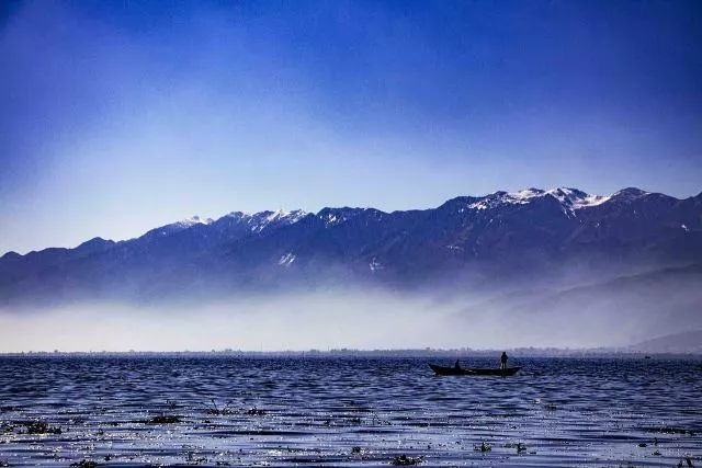 "苍山雪,洱海月,洱海月照苍山雪"