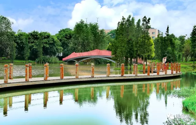 2017年,南庄绿岛湖获评"广东省环境教育基地",上榜"佛山十大最美公园"