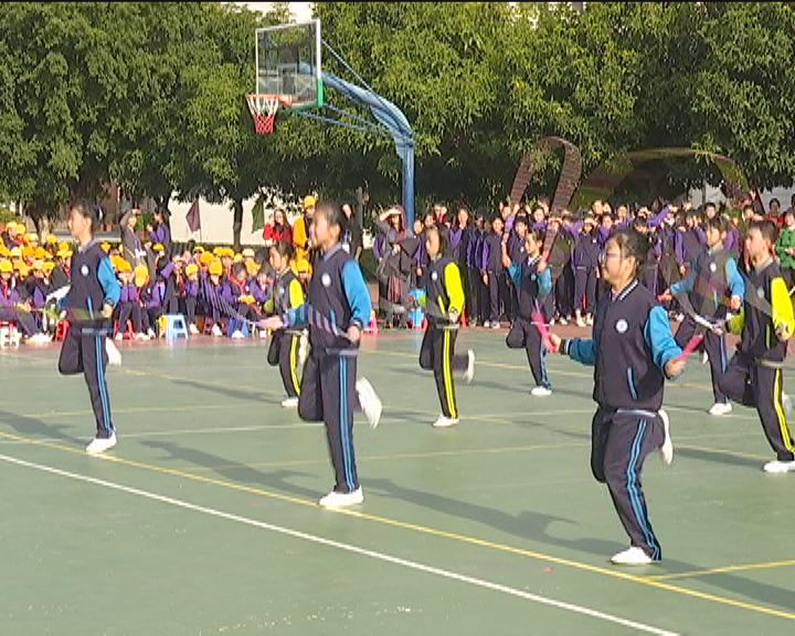 1月2日节目预告:玉屏中心小学首届绳韵嘉年华 七彩童年—庄筱涵