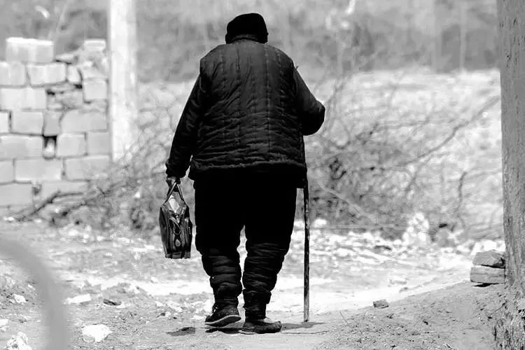 在中国,近 1.7亿60岁以上的老人中