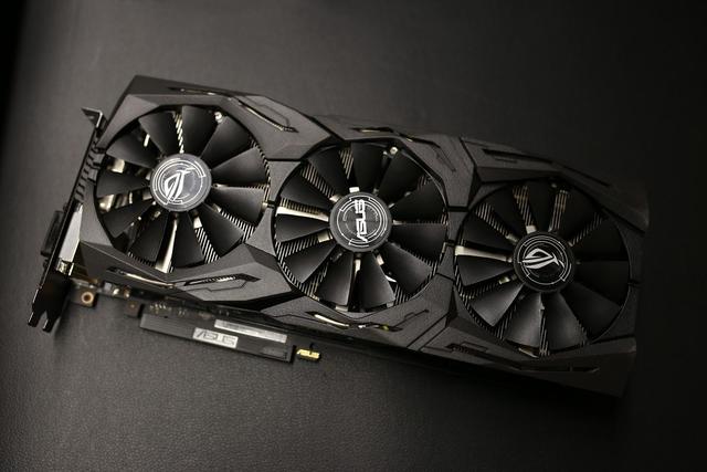 华硕猛禽1080ti o11g & bp限量土豪金冷头上水记