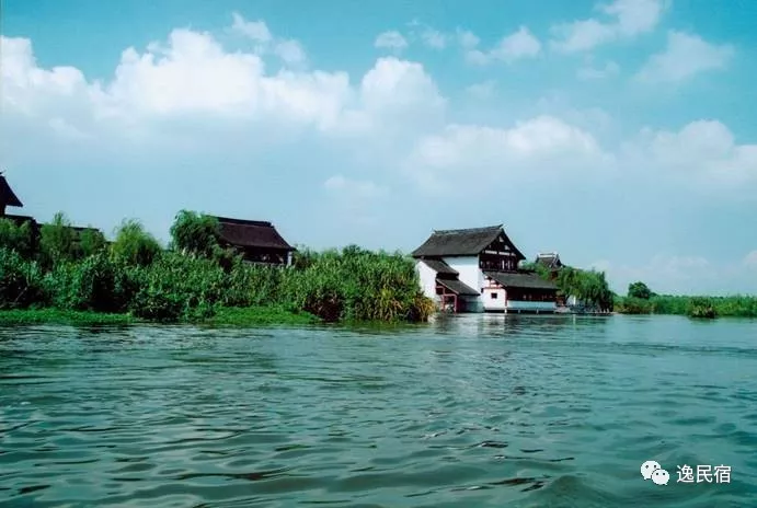 阳澄湖湖景房位于阳澄湖边的度假村