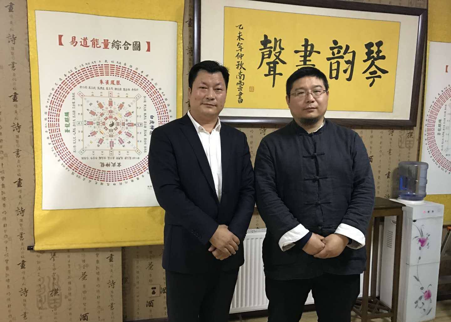 著名易学大师王信成居士到河南寻根易经文化发源