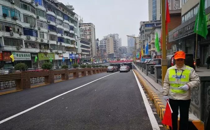 人民路下穿隧道通车!丝绸女神正式回归!