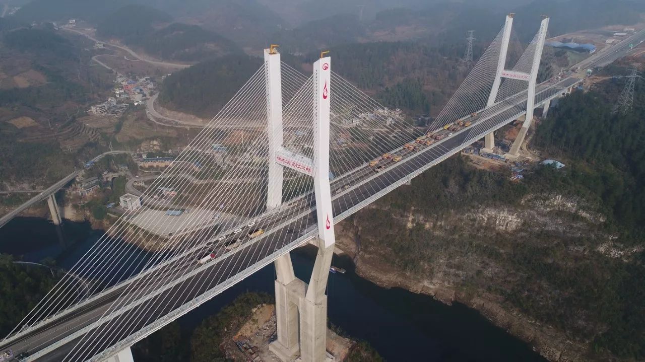 【动态】乌江大桥建成通车