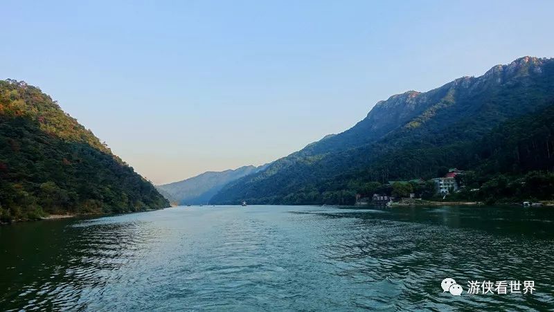 广东清远北江飞来峡古栈道