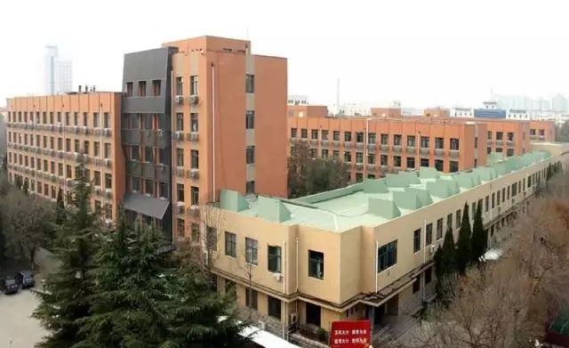 校园风景 下图为北京印刷学院2017年全国招生计划表 下图为北京印刷