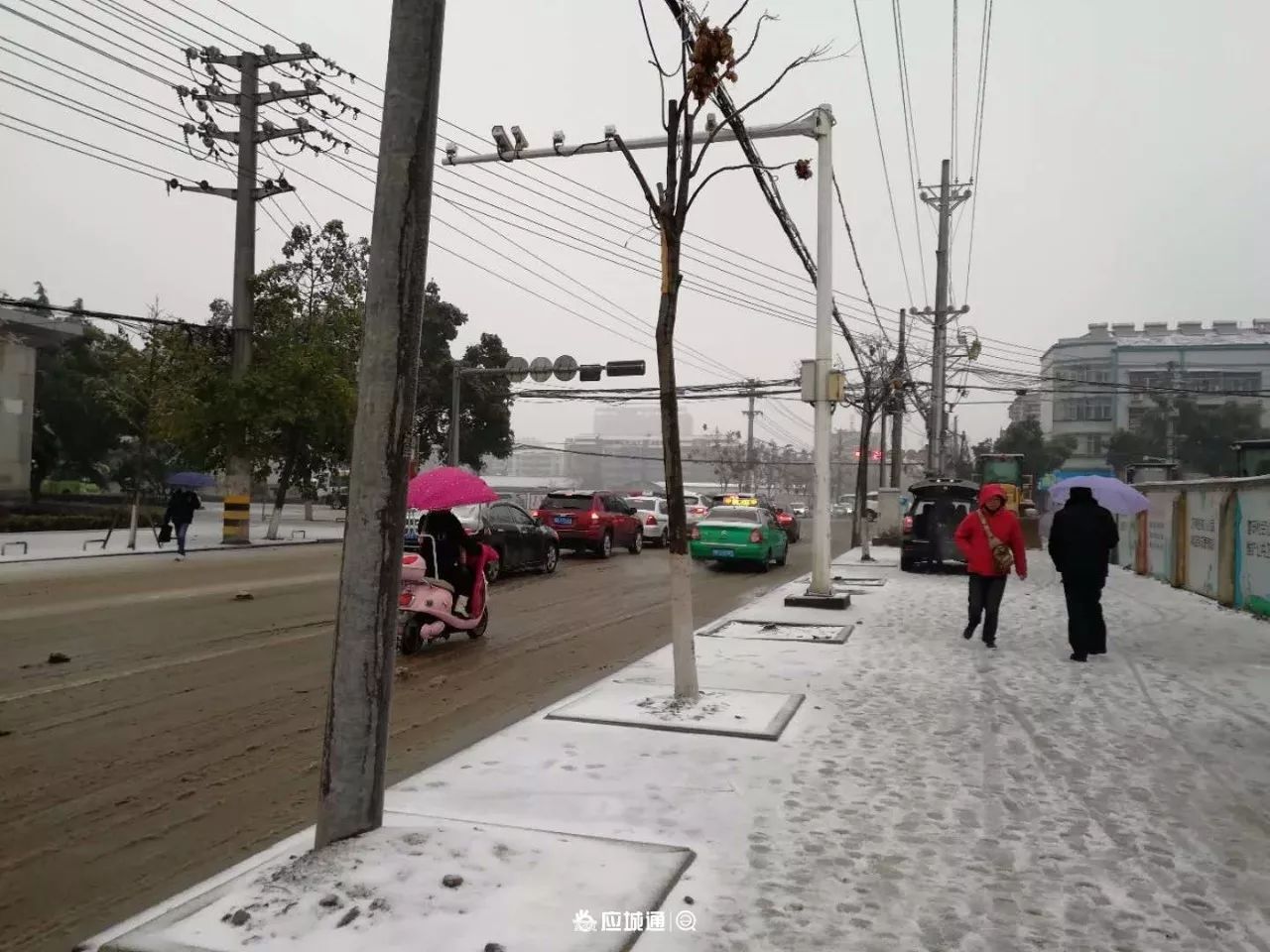 王桥路雪景▼应城苗苗幼儿园▼应城二桥▼扎心了!老铁!