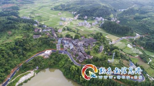 锦屏县雷屯村通村公路