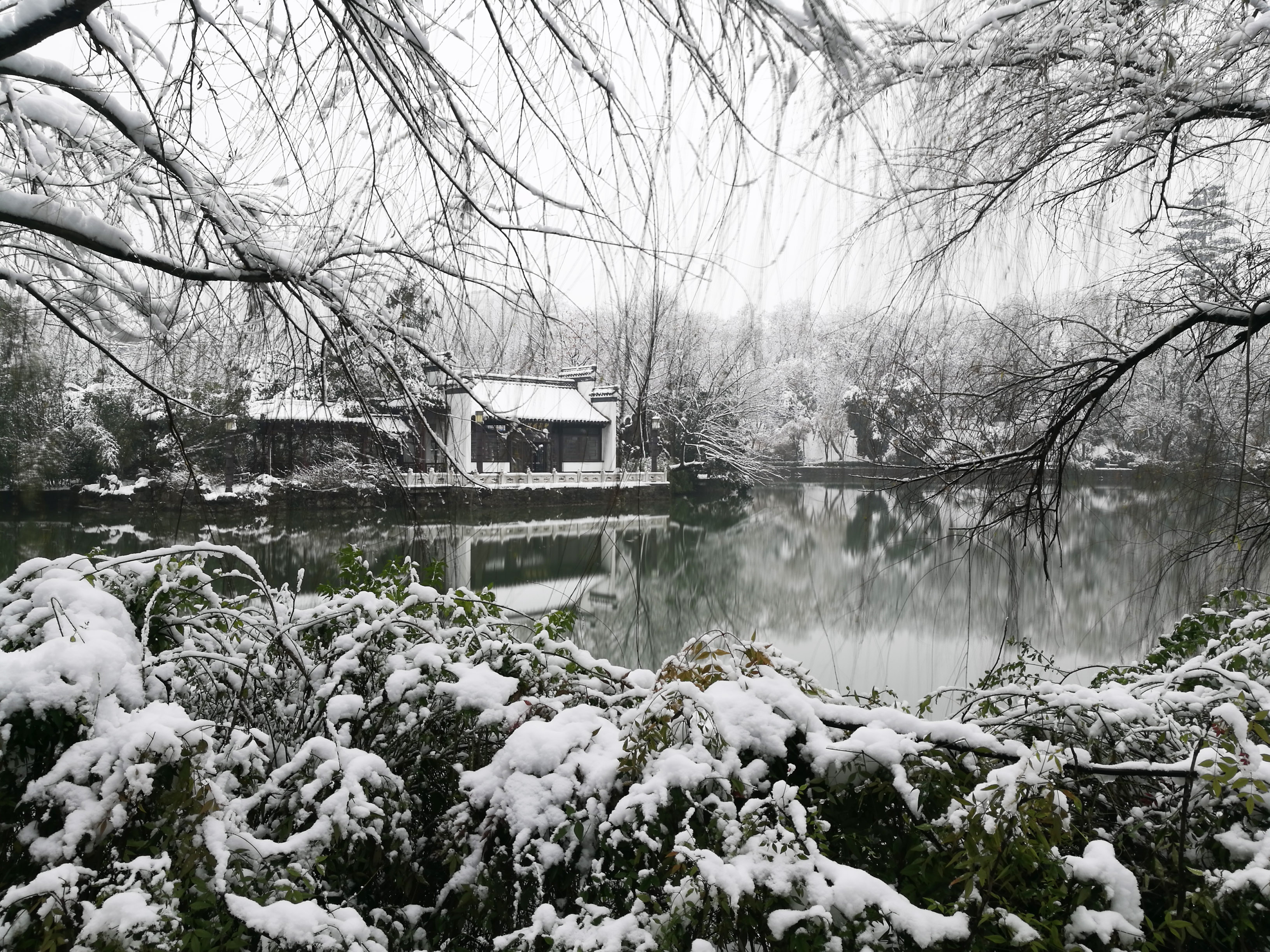 安徽合肥包公园雪景美如画