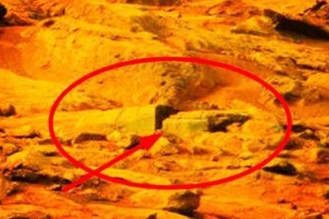 nasa公布了一张火星照片,难道火星人真的存在?
