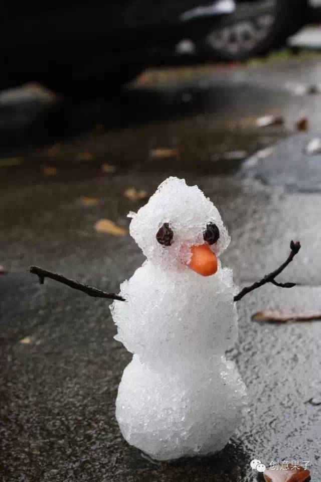 这是彬县哪个伙计堆的雪人?这也太有才了!