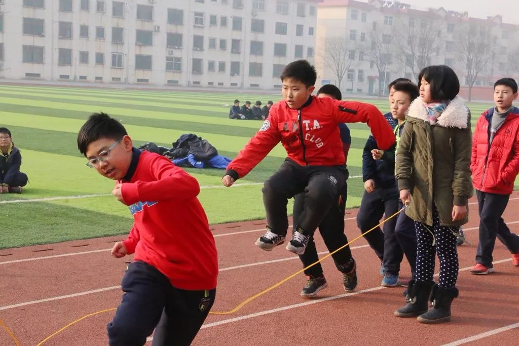 【晋中书院·校园活动】"绳"采飞扬——记高小部冬季跳大绳比赛