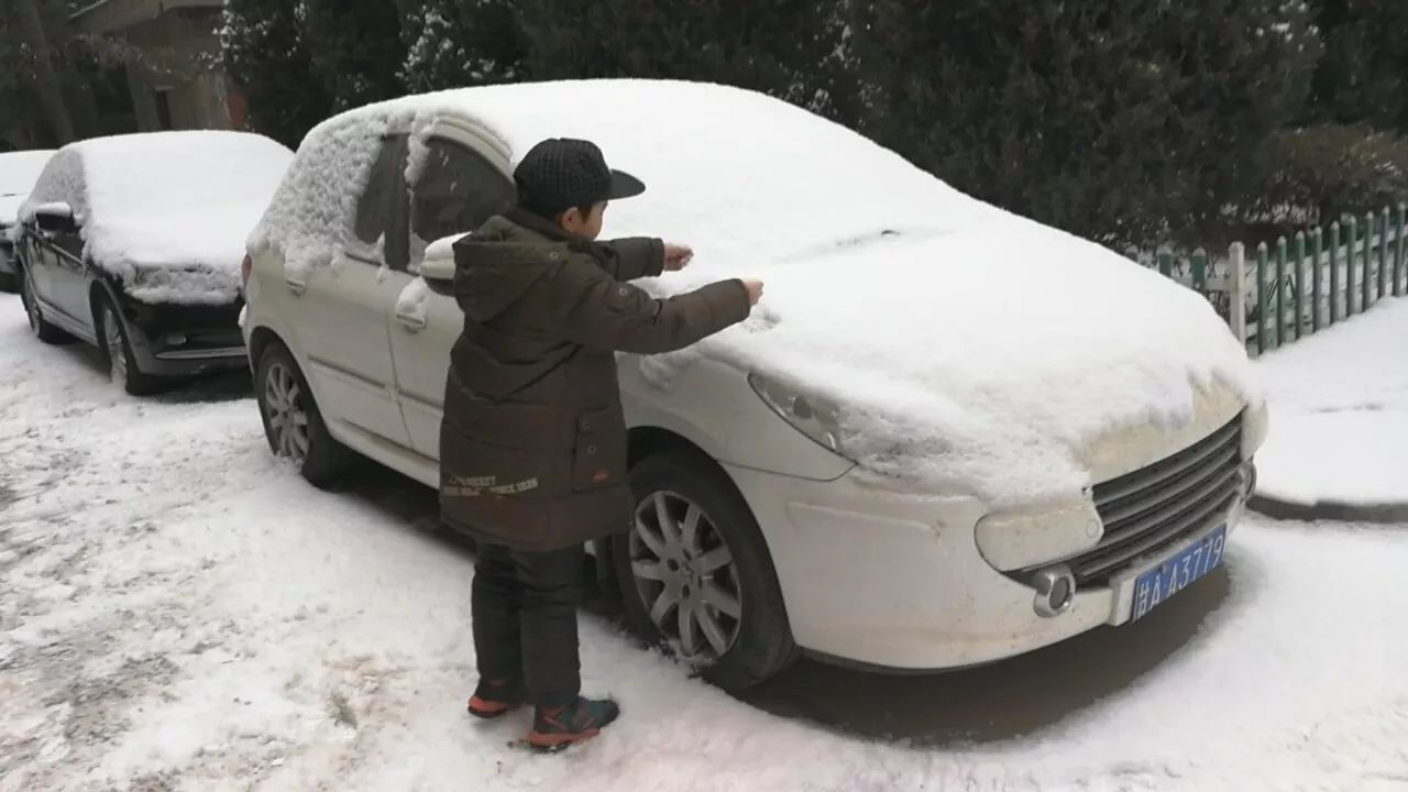 实时路况丨雪天路滑,出行朋友看过来(附雪天行车驾驶技巧)