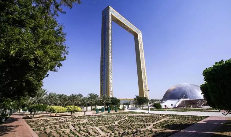 迪拜一幢建筑引发,并不仅仅因为它长得像个
