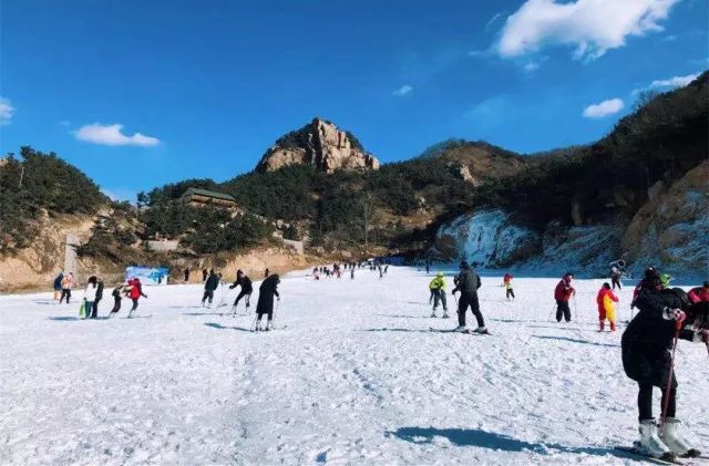 我们照样可以去滑雪场 青岛最全的滑雪地点大集合 快快收走不谢