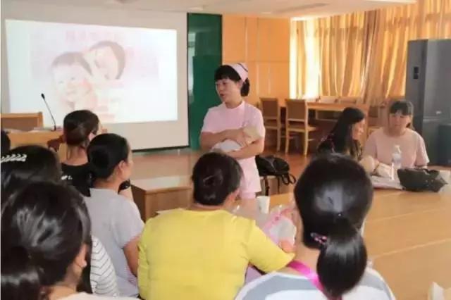 城镇人口独生子女比例_独生子女证