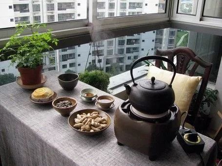阳台风景独好,增添一个茶室,生活无比乐趣!