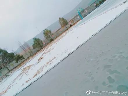 网友晒的广东三水下雪.