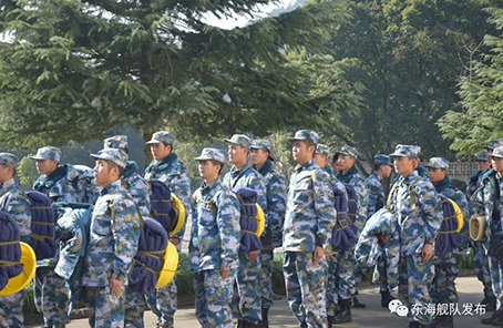 东海舰队:新兵下连啦!"小老虎"正式上岗"