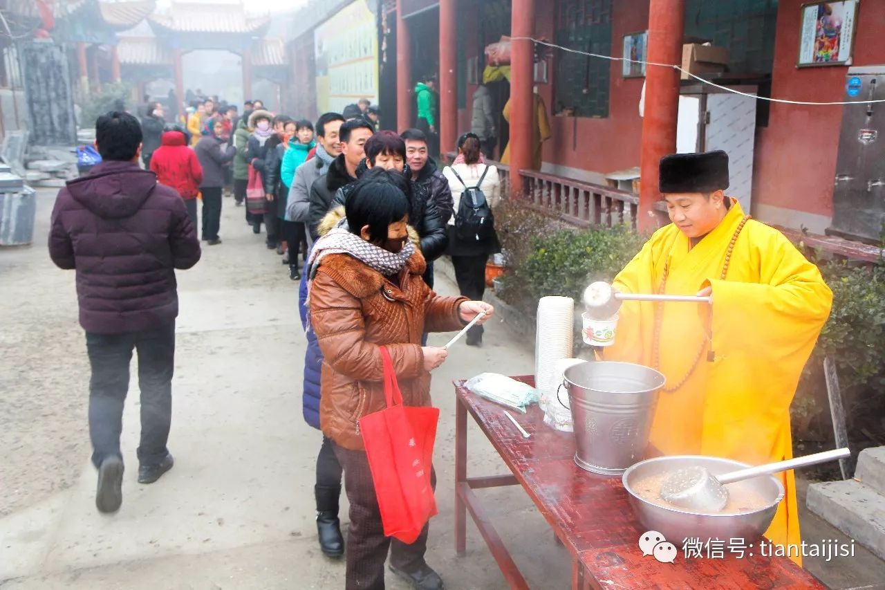 千四百余年,时有天台四祖章安灌顶大师于此地宣讲《大乘妙法莲花经》