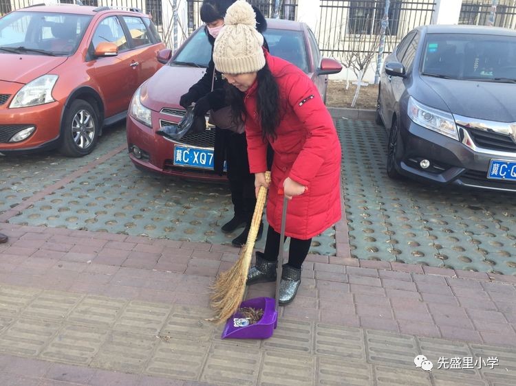 接力沈汝波,为民做好事 ——先盛里小学"党员固定服务日"活动纪实