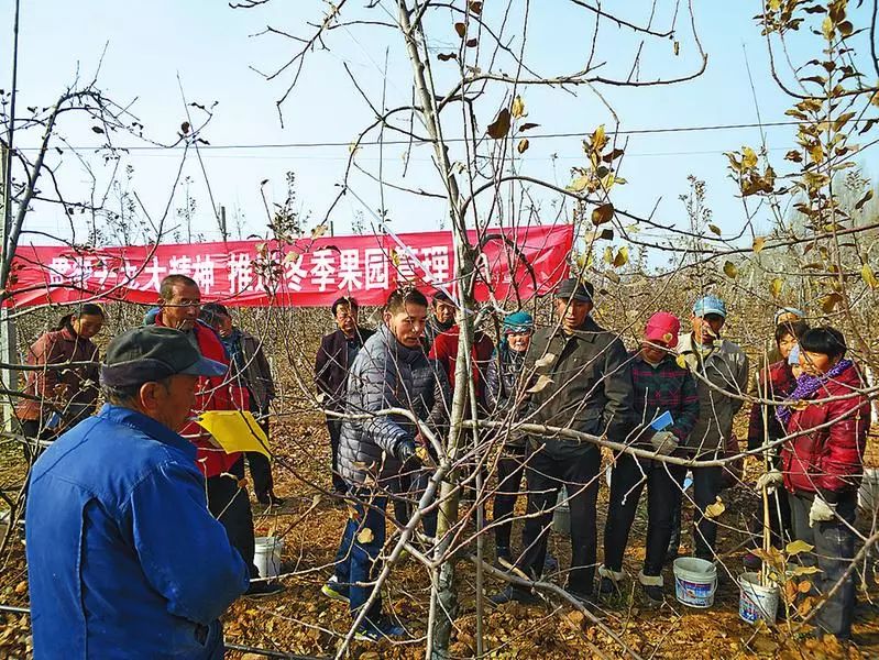 人口众多贫困县_人口老龄化图片