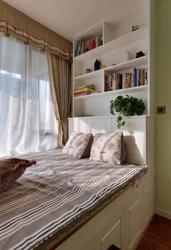 140平米现代美式三房小房间飘窗床的组合设计超实用