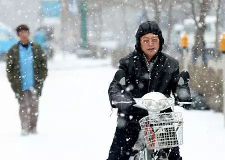 电动车下雪天怎么防滑 教您三招!