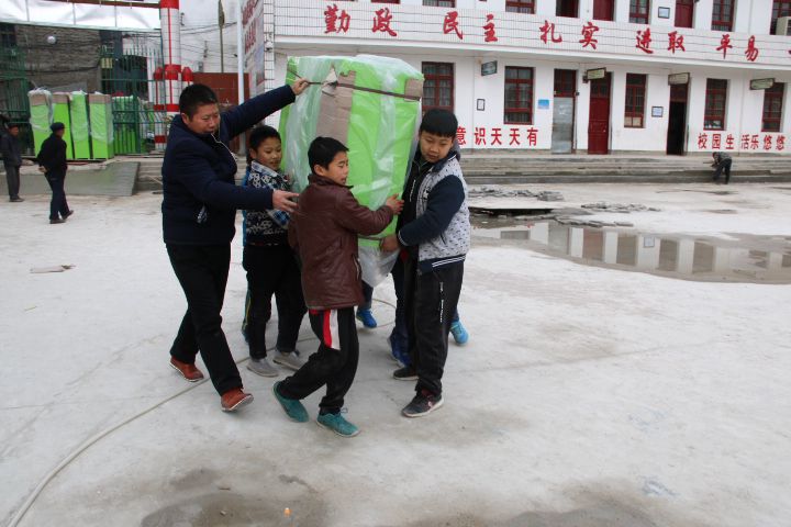 据悉,北京慈弘图书项目负责人周亦鹏副秘书长于2017年