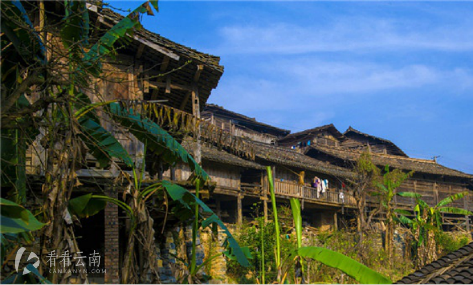 广南"千年壮寨"吊脚楼 年岁最大的已近500年
