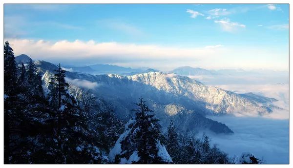 西岭雪山位于四川省成都市大邑县境内,属世界自然遗产—大熊猫栖息