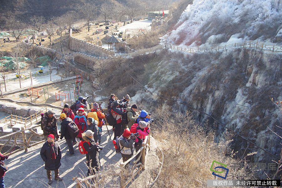 京西冰雪季好去处 门头沟神泉峡景区赏冰瀑!