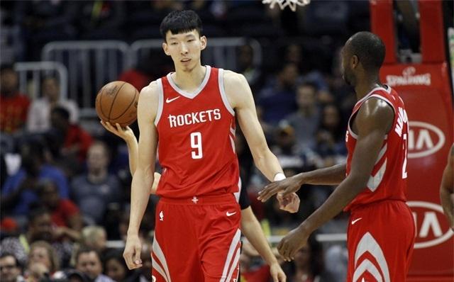 被火箭下放又受伤，周琦这番话让人心疼！21岁闯荡NBA，他不容易