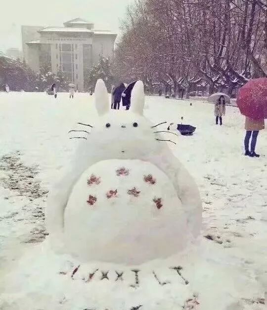 花式堆雪人,牛人真是在民间啊!