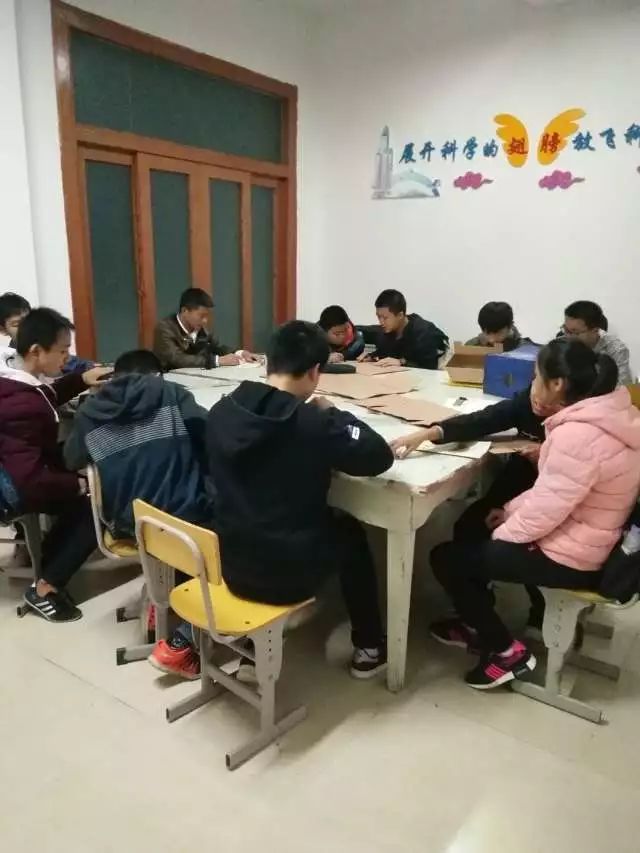 特色教育瑞金四中做阳光少年展青春风采