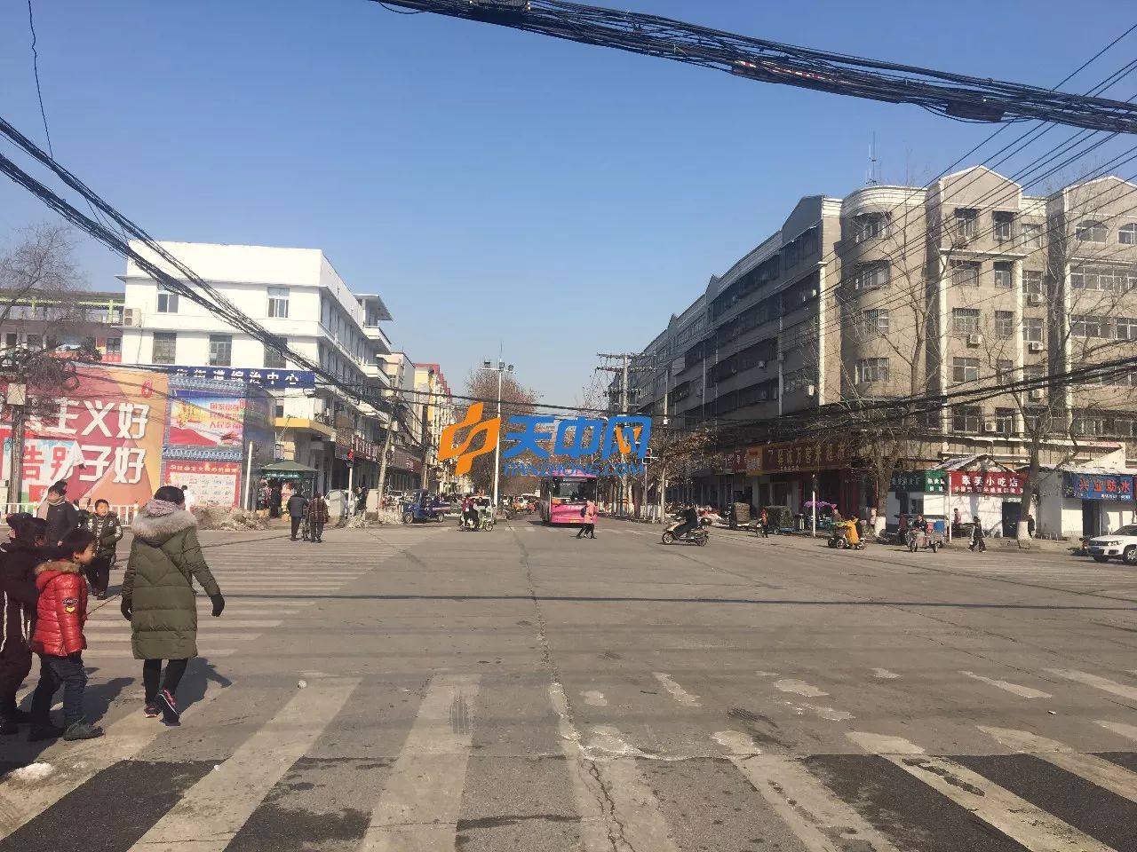 这是一条90驻马店人都来过的路吃喝玩乐这里都能找到