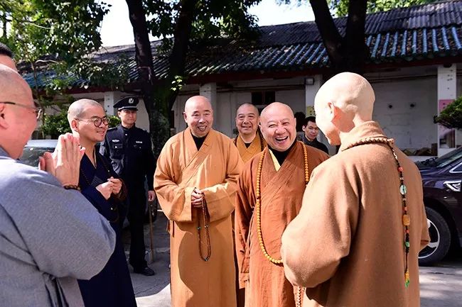 宁波市民族宗教事务局一行到广州光孝寺考察调研