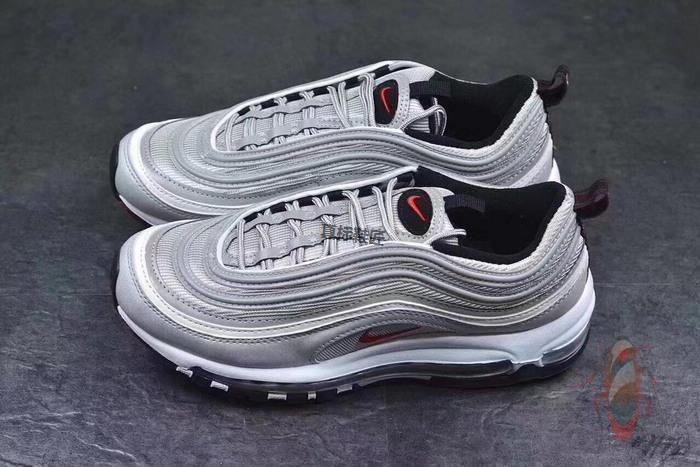 屌丝也可以穿上？中国有嘻哈吴亦凡同款AIRMAX97子弹头