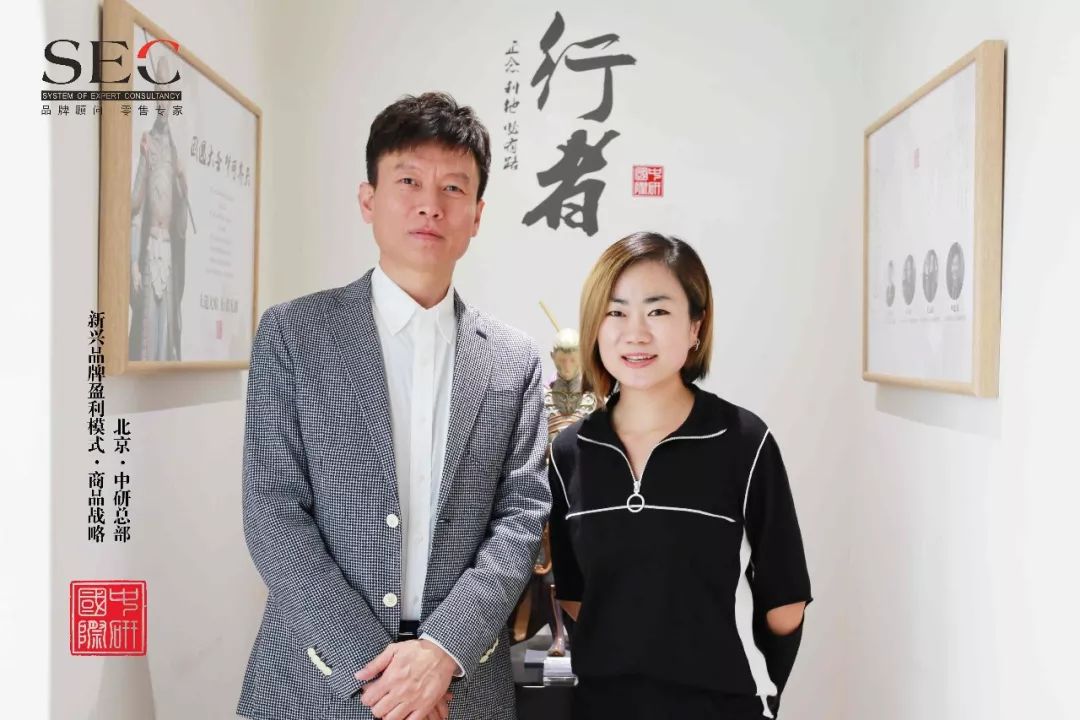 女服装老总_浦发老总睡女下属照片