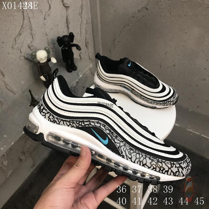 屌丝也可以穿上？中国有嘻哈吴亦凡同款AIRMAX97子弹头