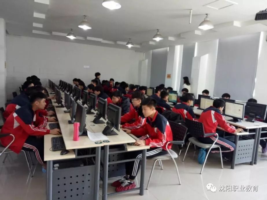 沈阳市信息工程学校加强监督执纪规范期末考试