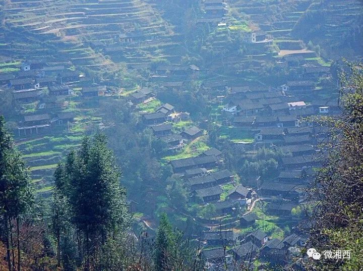 保靖县葫芦镇大岩村