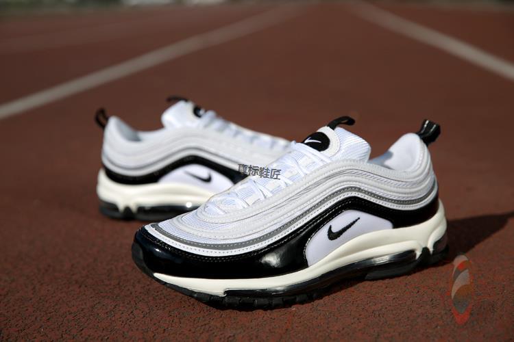 屌丝也可以穿上？中国有嘻哈吴亦凡同款AIRMAX97子弹头