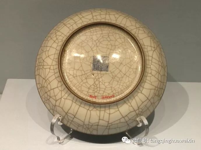 现代仿哥窑-- 北京故宫哥窑瓷器展展出的哥窑瓷器现代仿品(图文来自