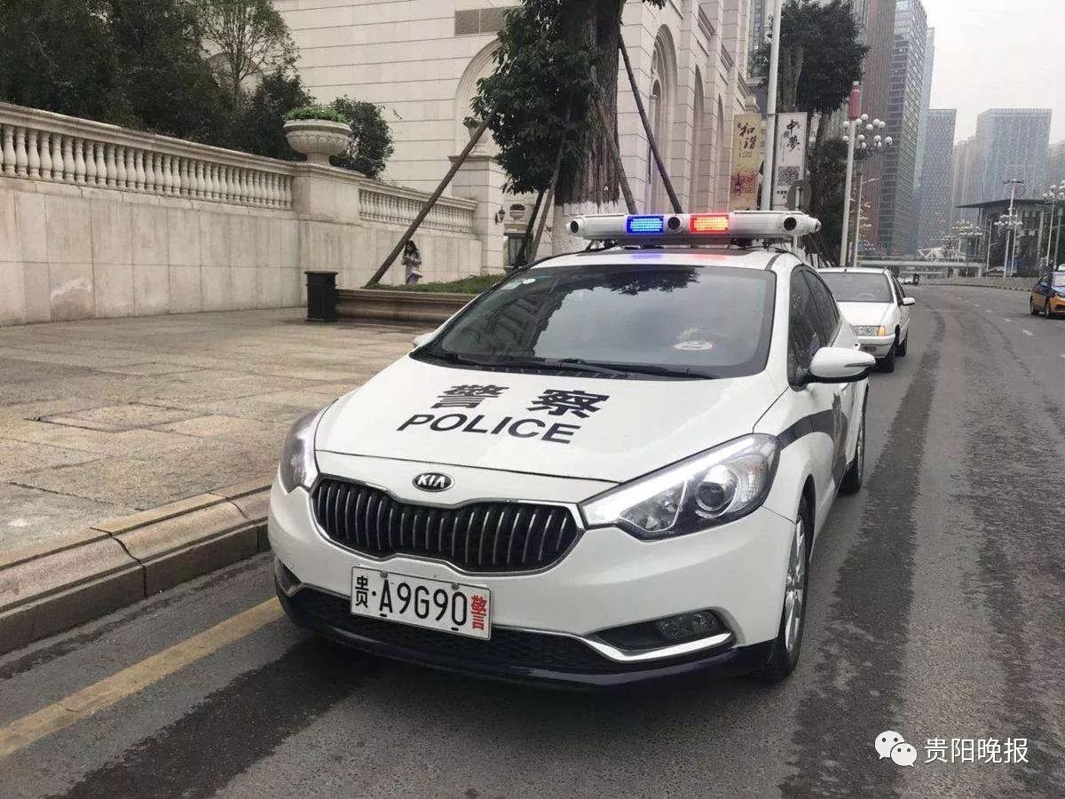 移动抓拍警车今日上岗1月20日起违停车辆被抓拍将受处罚