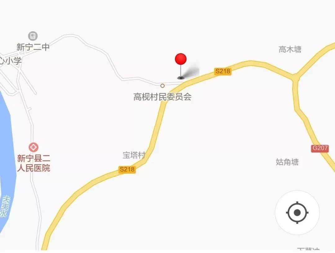 指尖新宁) 据当地网友介绍,出事故的地点是邵新公路进出回龙寺镇的