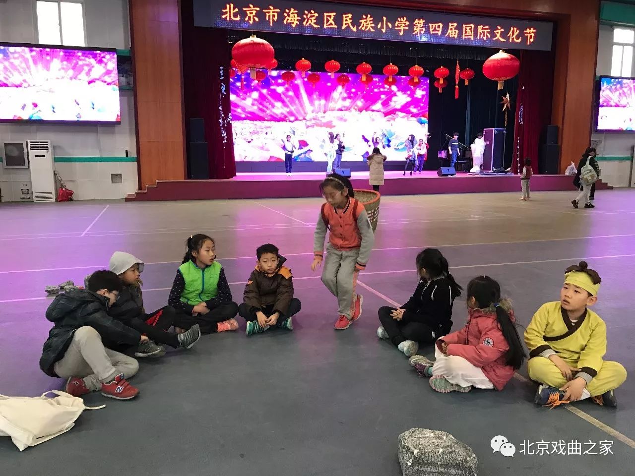 学好文化讲好中国故事弘扬中国文化海淀区民族小学将中华寓言故事搬上